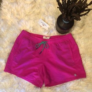 Women’s vineyard vines performance shorts